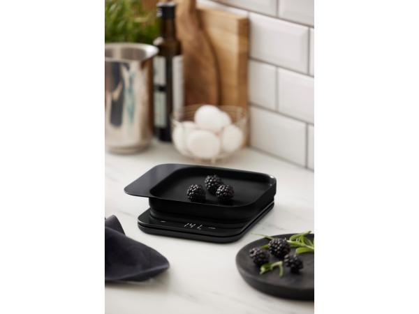 Rosti Køkkenvægt 10 kg m. skål/låg i black, Mensur